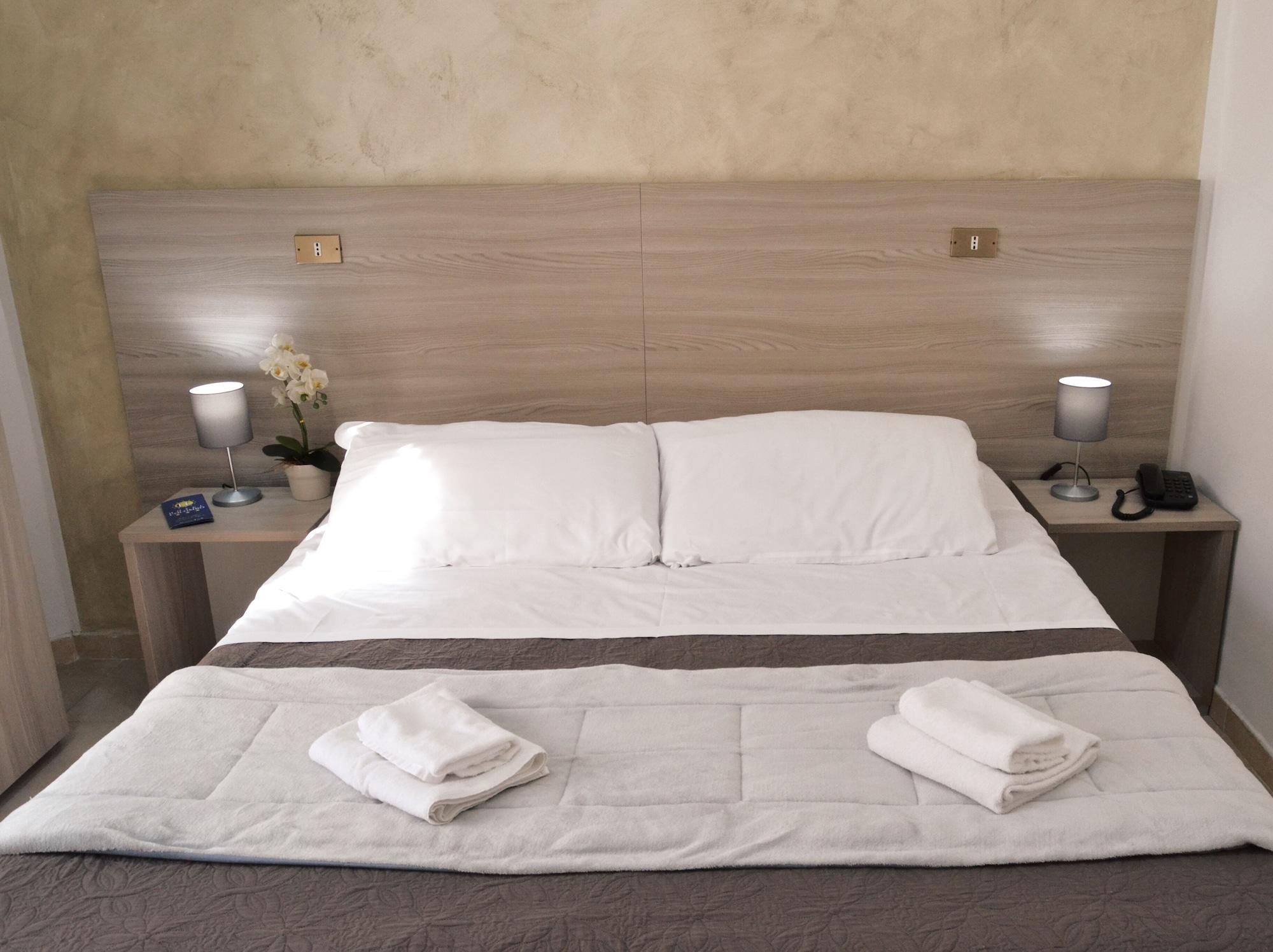 Hotel Colombo Napoli Esterno foto